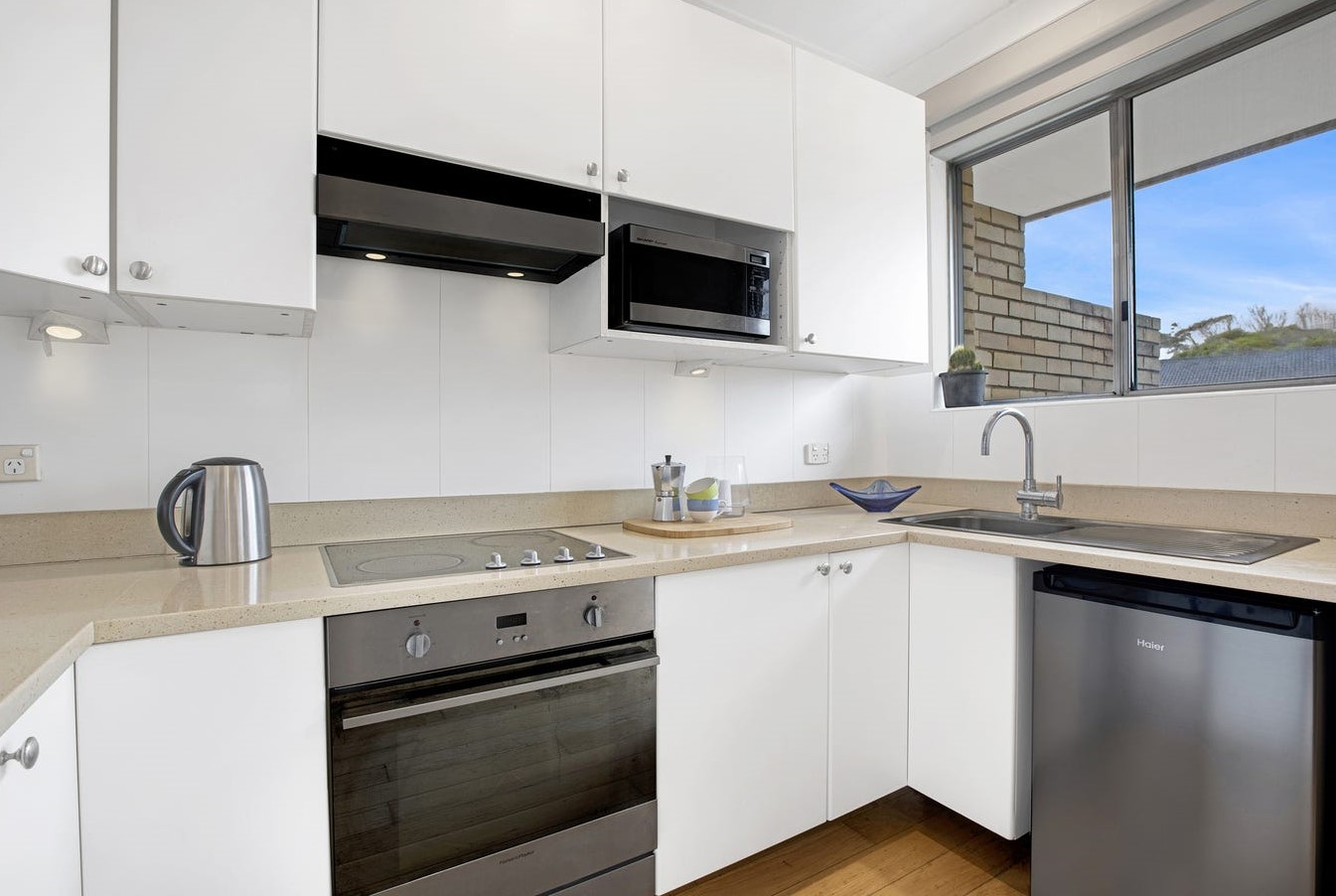 24/38 Macpherson Street, Bronte Leased by Bradfield Badgerfox - image 1