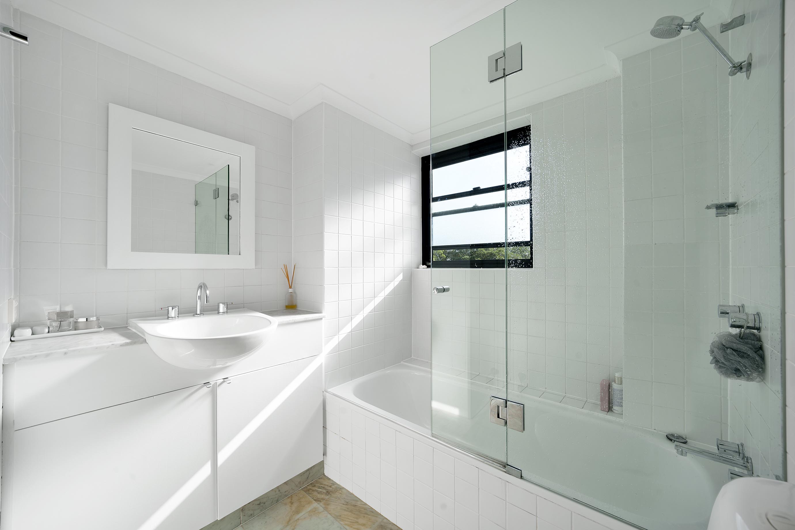 13/107 Darling Point Road, Darling Point Leased by Bradfield Badgerfox - image 1