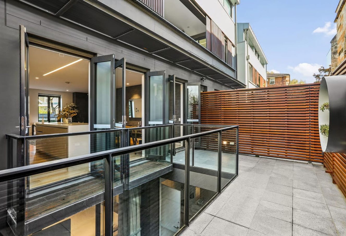 2/4 Renny Lane, Paddington Leased by Bradfield Badgerfox - image 1