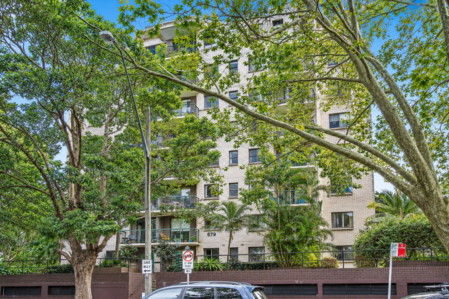 8/679 Bourke Street, Surry Hills Leased by Bradfield Badgerfox - image 1