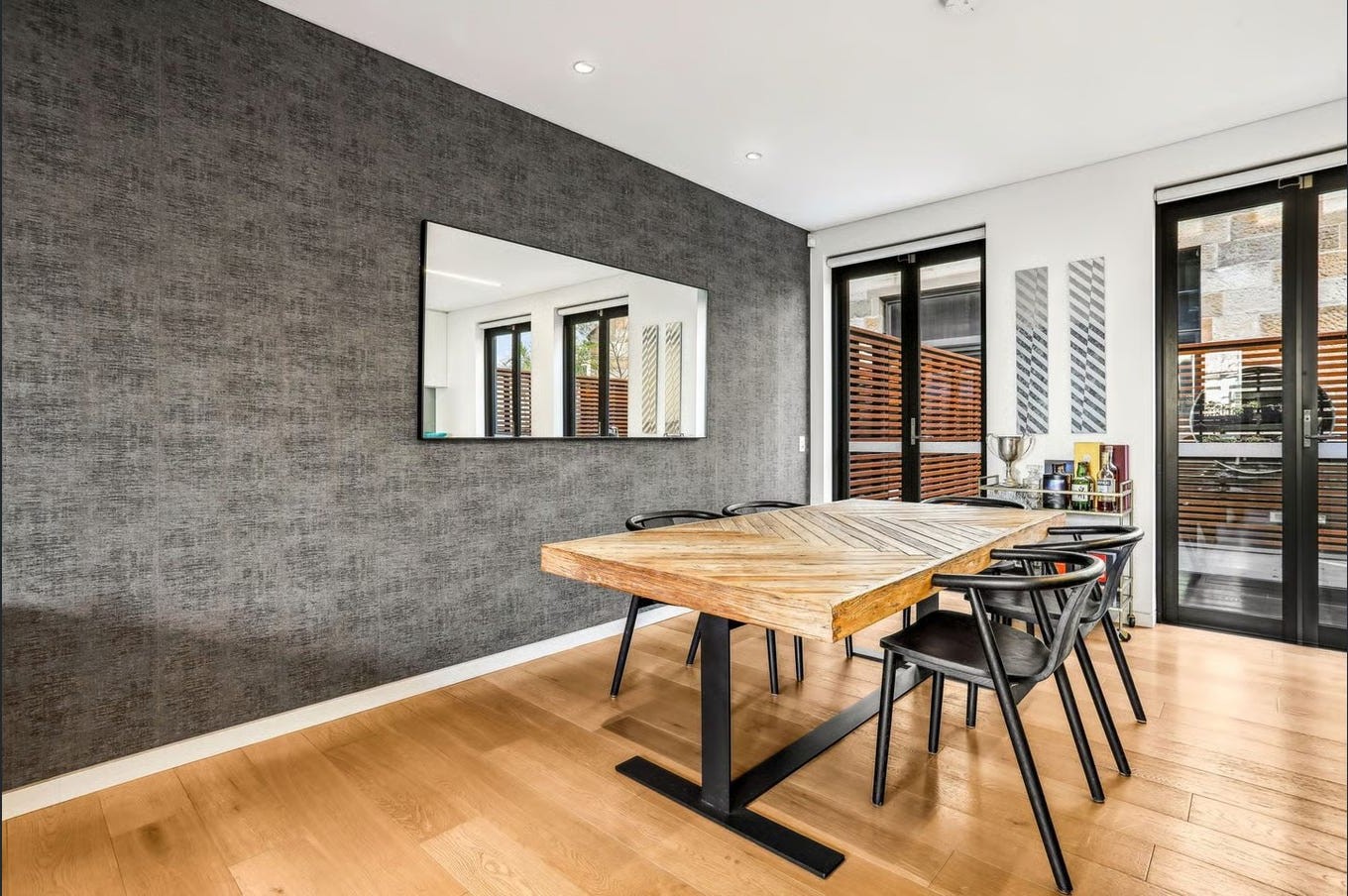 2/4 Renny Lane, Paddington Leased by Bradfield Badgerfox - image 1