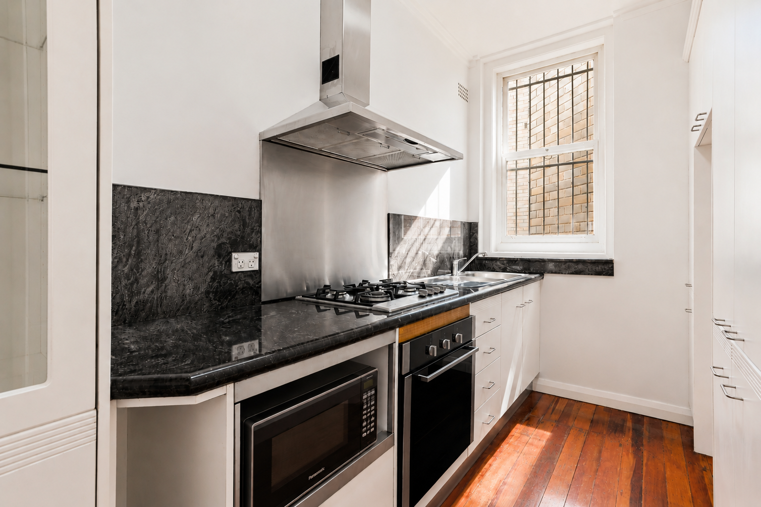 4/33 Wolseley Road, Point Piper Leased by Bradfield Badgerfox - image 1