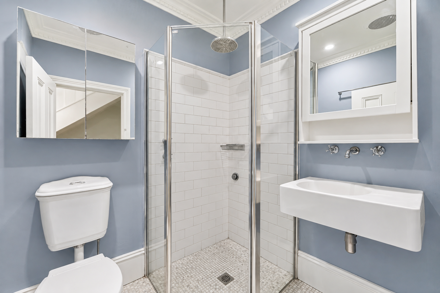 24 Mackenzie Street, Bondi Junction Leased by Bradfield Badgerfox - image 1