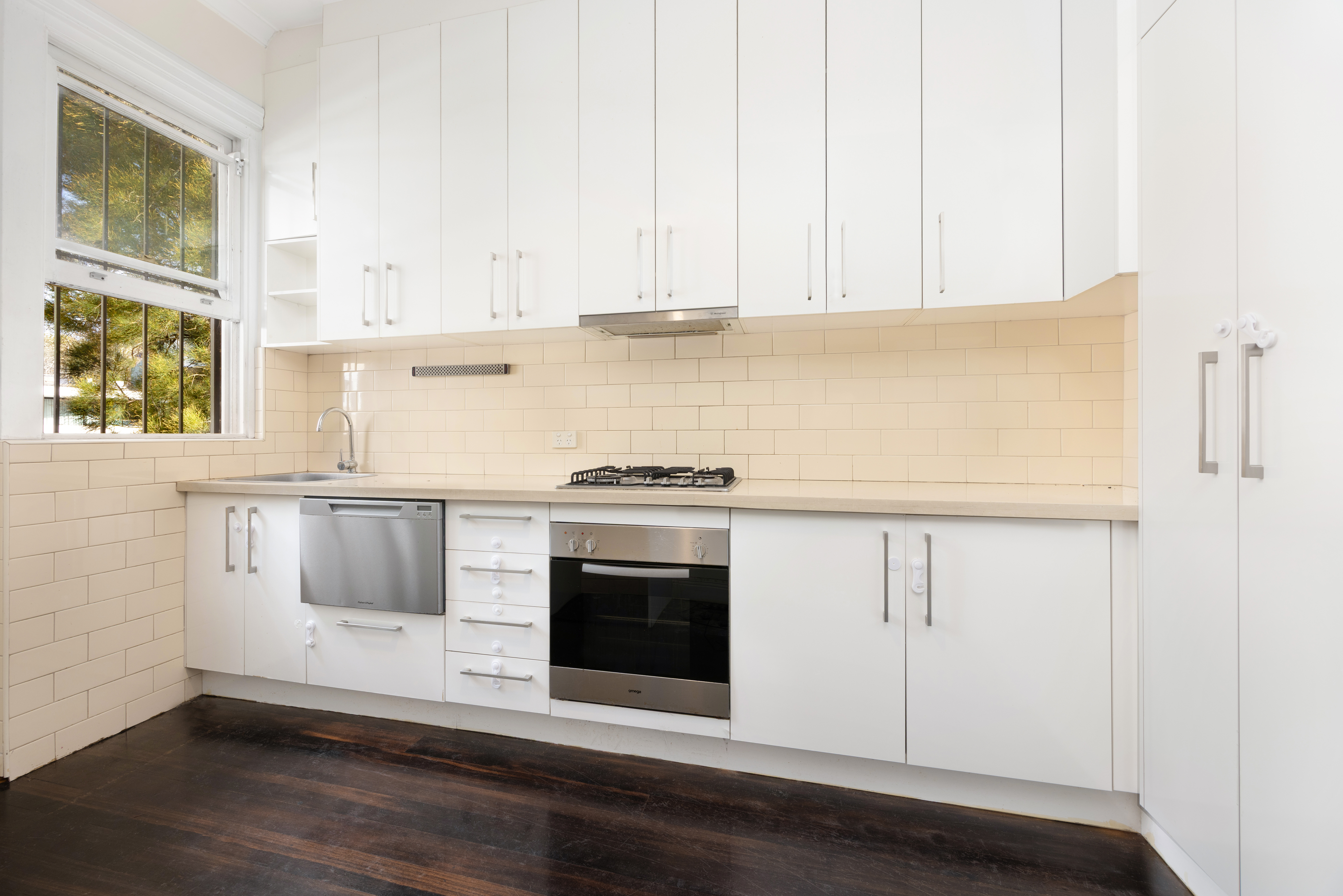 5/13 Wylde Street, Potts Point Leased by Bradfield Badgerfox - image 1