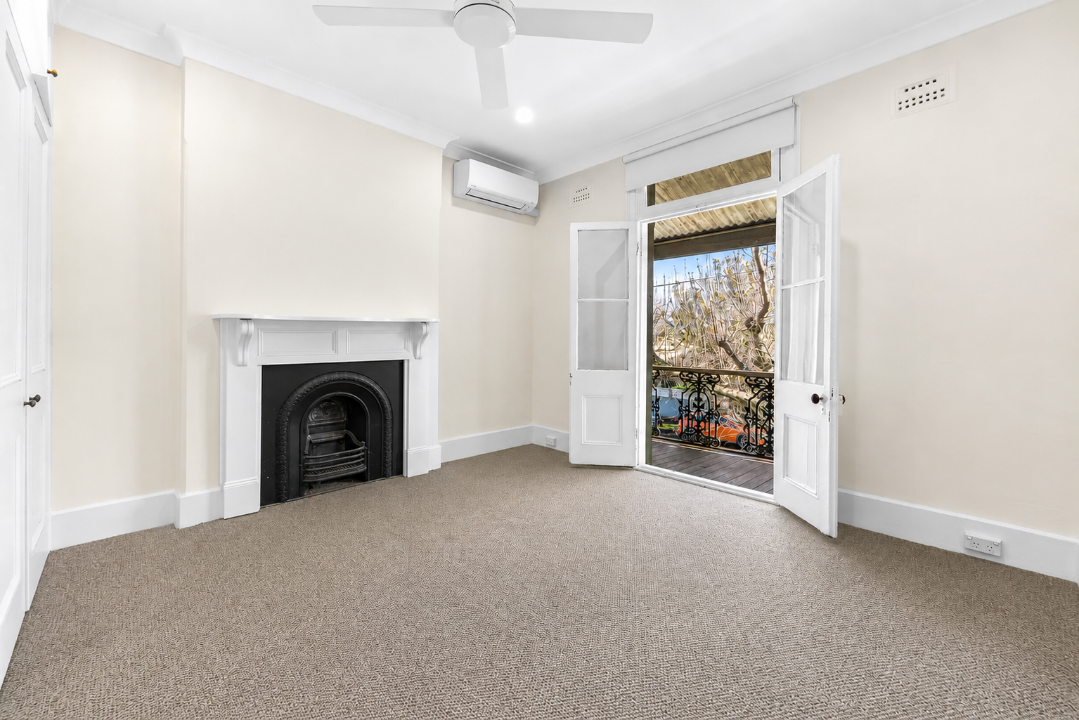 24 Mackenzie Street, Bondi Junction Leased by Bradfield Badgerfox - image 1