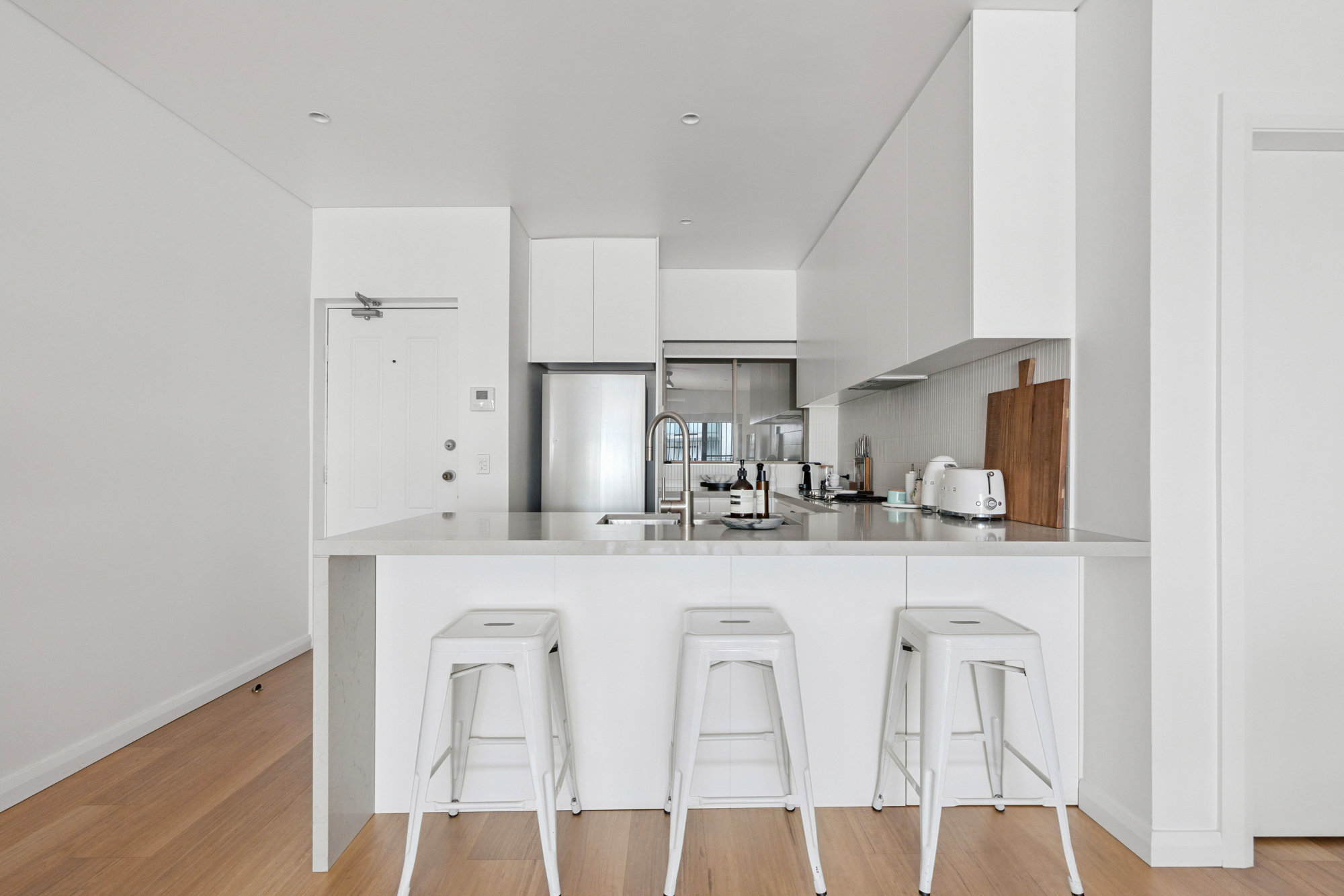 17/67 Cowper Wharf Roadway, Woolloomooloo Leased by Bradfield Badgerfox - image 1