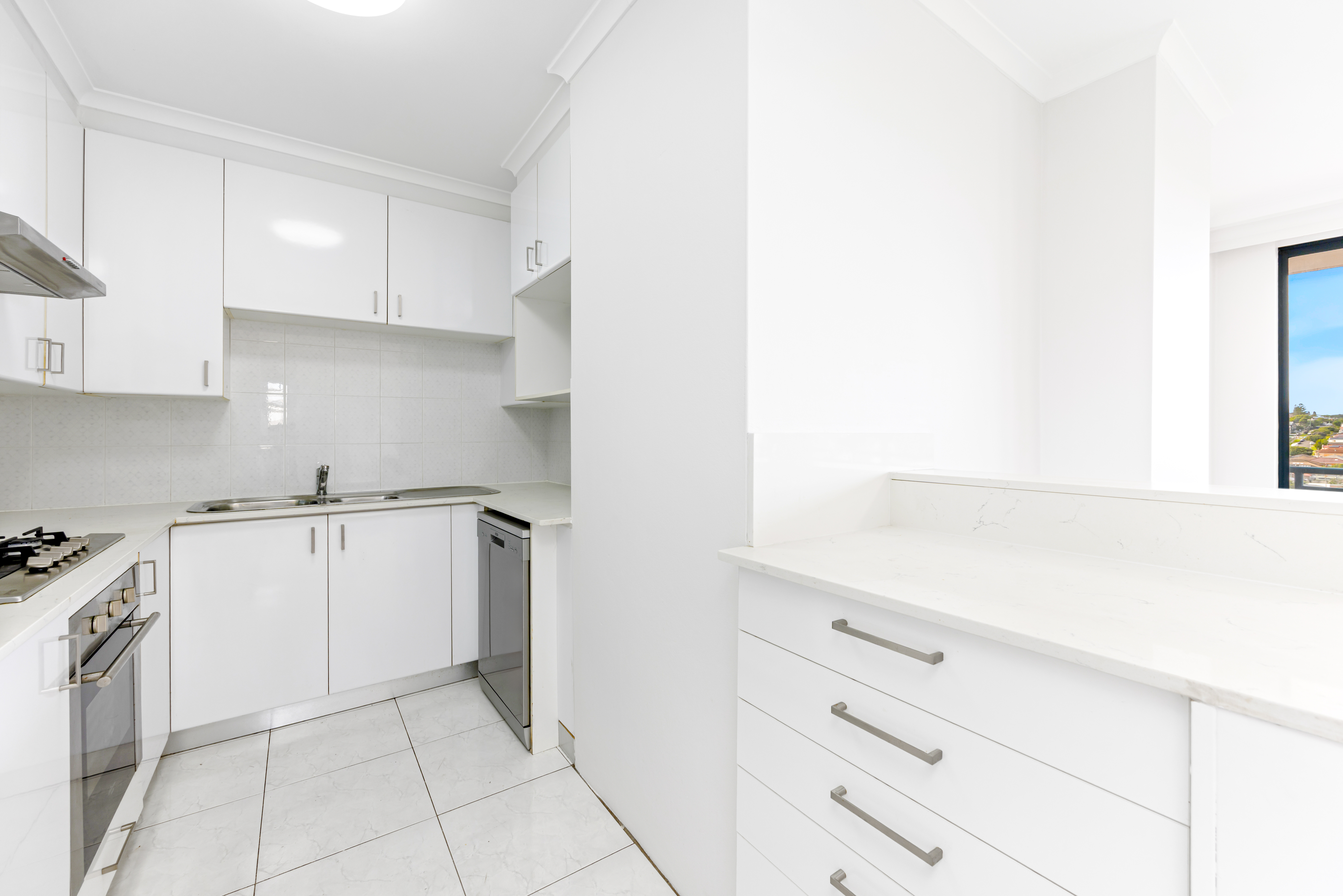 50/818 Anzac Parade, Maroubra Leased by Bradfield Badgerfox - image 1