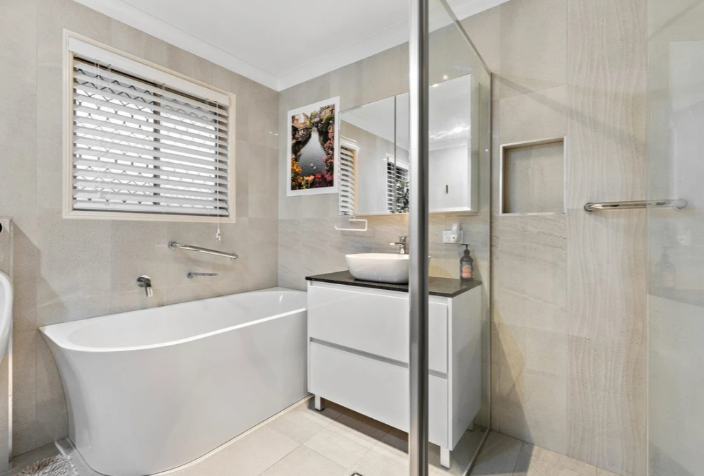 39 Woorabinda Stree, Runcorn Leased by Aurora Property - image 7