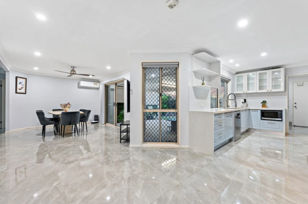 39 Woorabinda Stree, Runcorn Leased by Aurora Property - image 5
