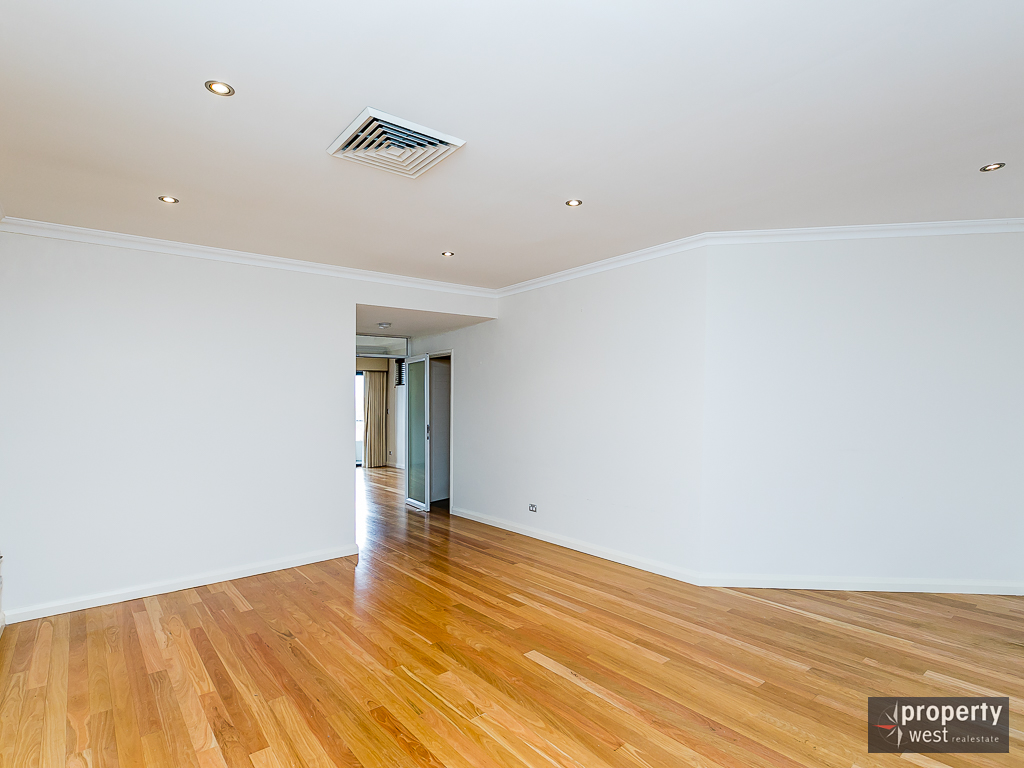 Stunning 3 x 2 Brookwood Apartment in a Fantastic Location Property West