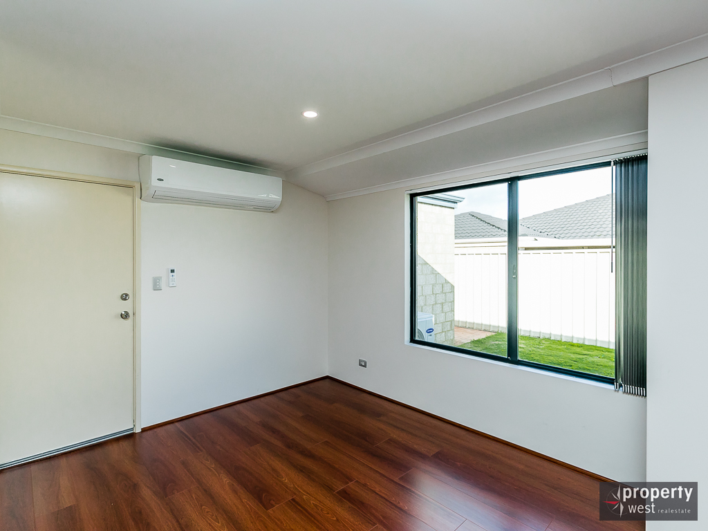 NEWLY RENOVATED FAMILY HOME AVAILABLE NOW FOR RENT! Property West