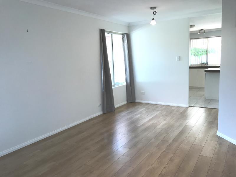 COSY HOME IN A QUIET CULDESACK !!! Property West