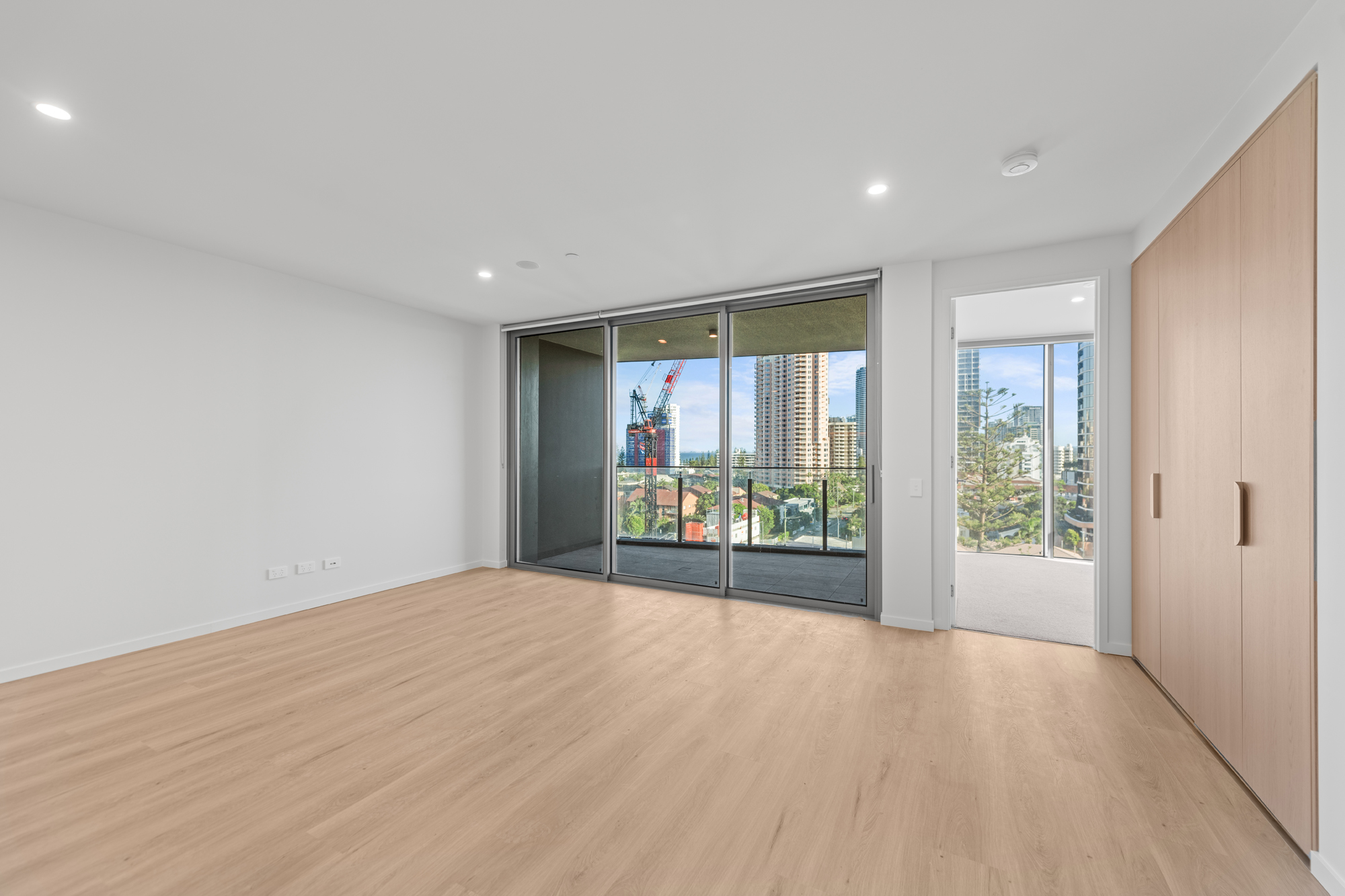 705/146-148 Surf Parade, Broadbeach For Lease by Mosaic Property Group - image 4
