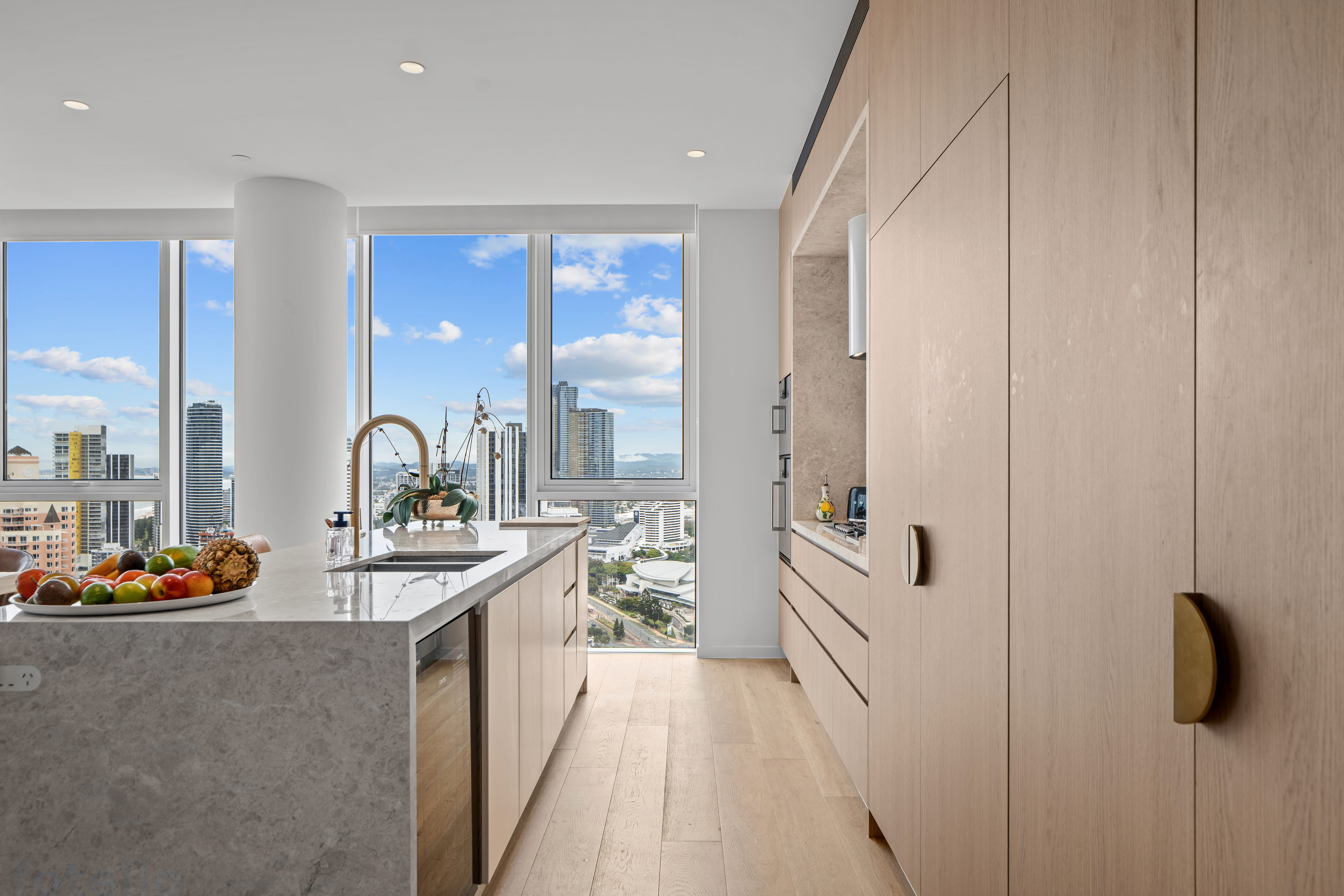 3102/4 Rosewood Avenue, Broadbeach For Lease by Mosaic Property Group - image 2