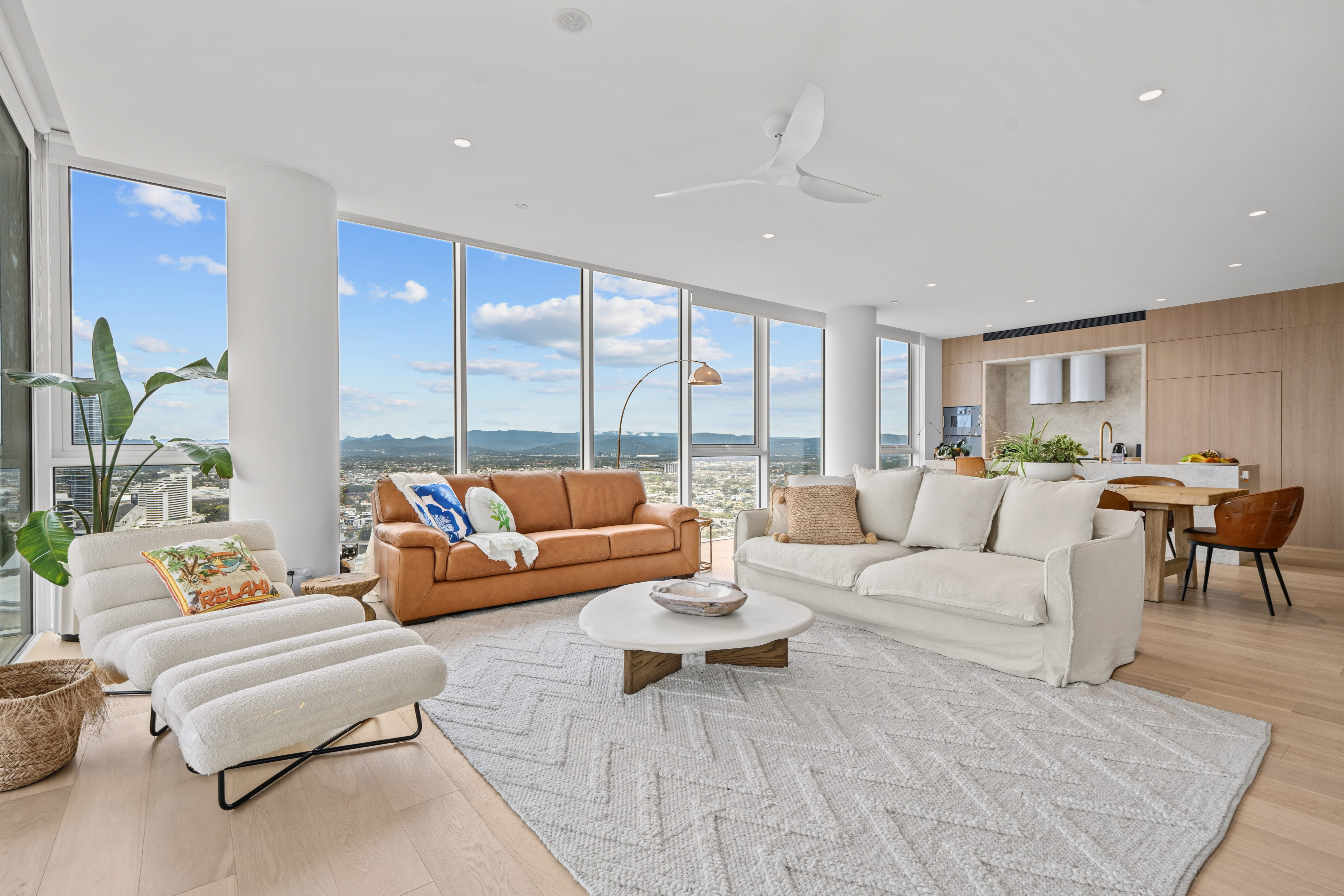 3102/4 Rosewood Avenue, Broadbeach For Lease by Mosaic Property Group - image 1