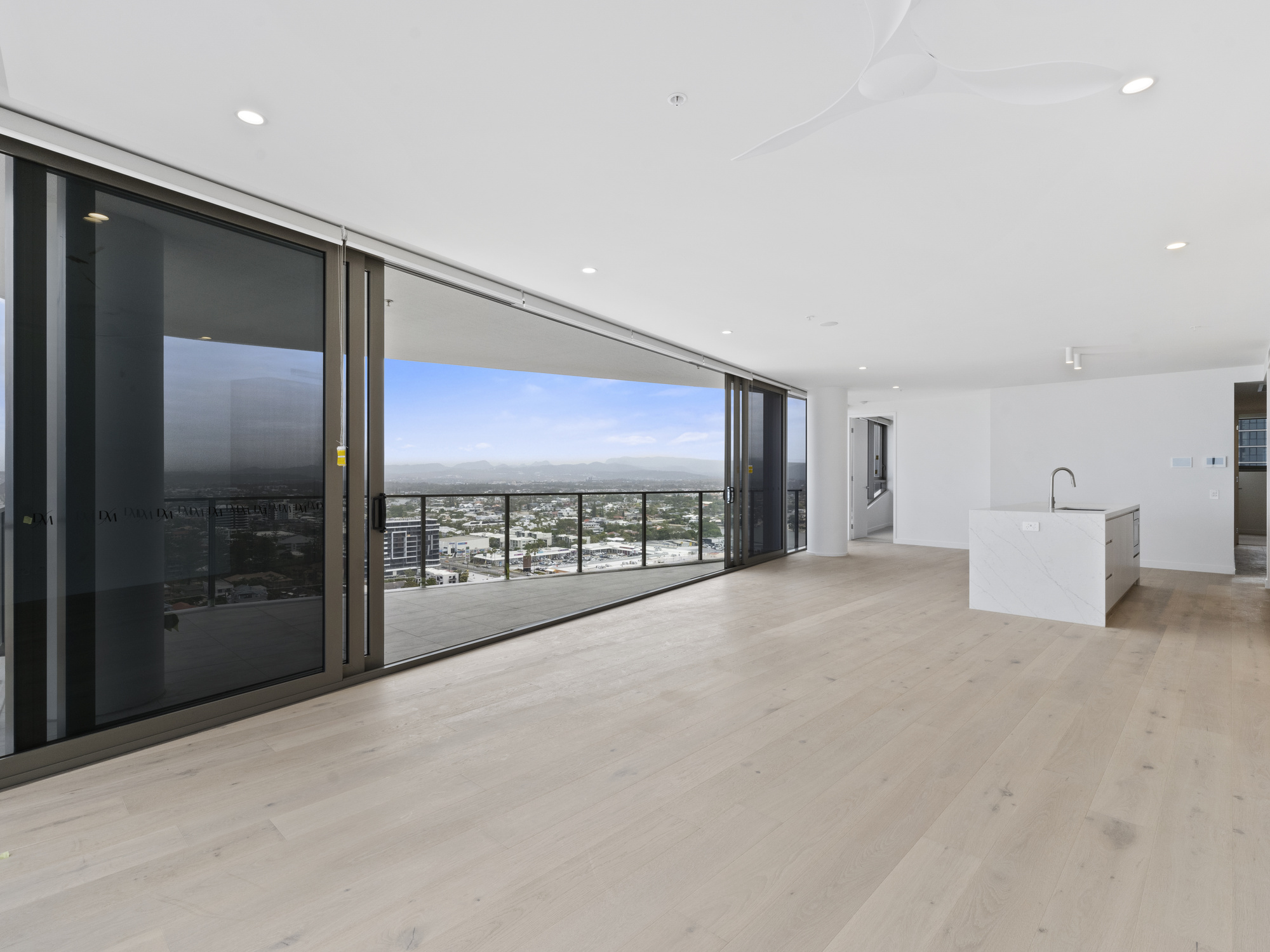 2003/15 Peerless Avenue, Mermaid Beach For Lease by Mosaic Property Group - image 6
