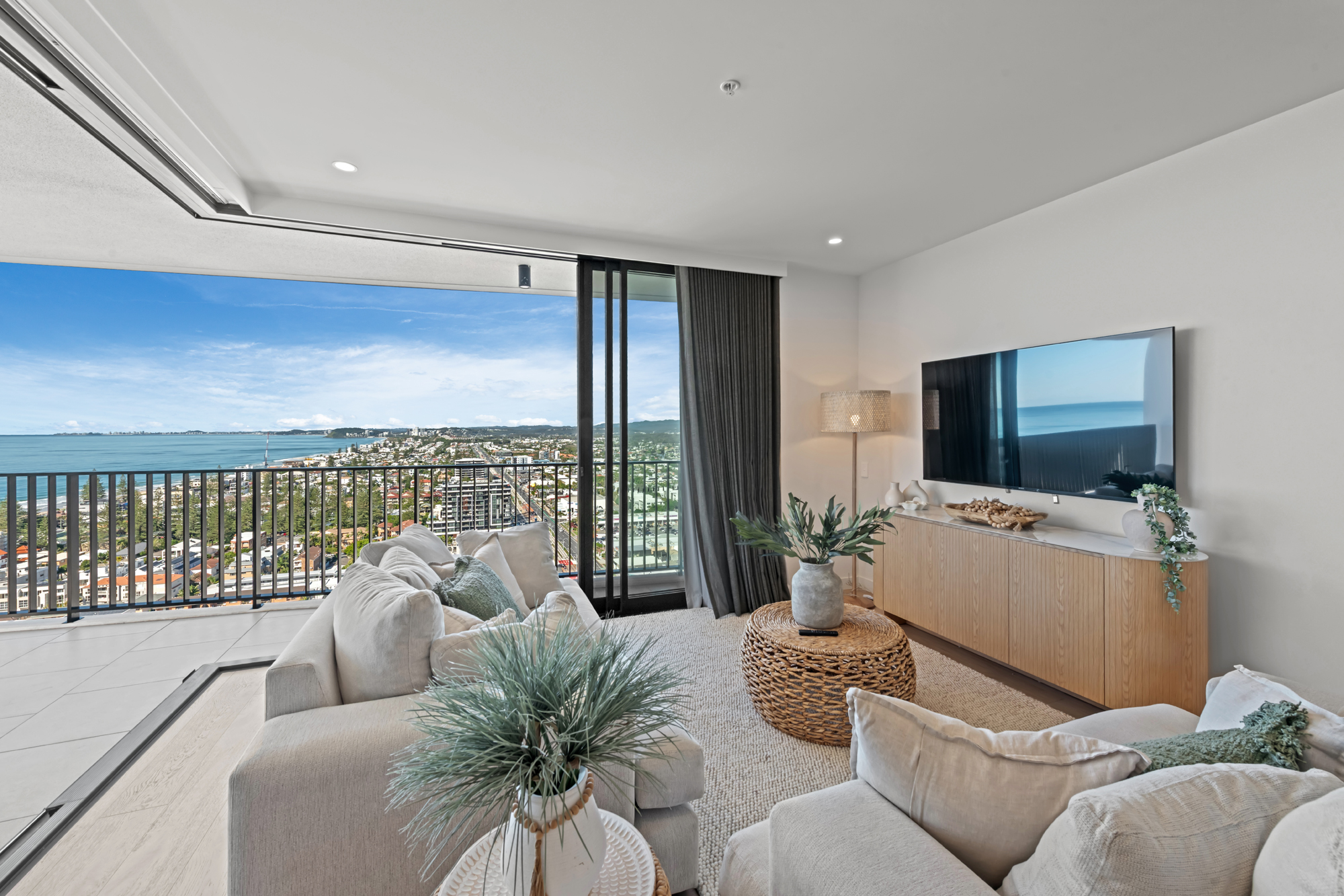 2204/43 Peerless Avenue, Mermaid Beach For Lease by Mosaic Property Group - image 4